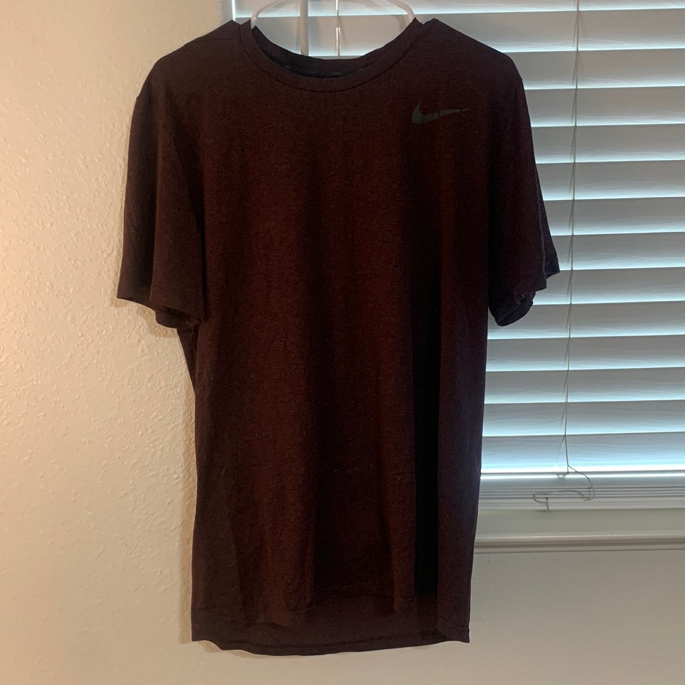 Maroon Nike dri-fit tee